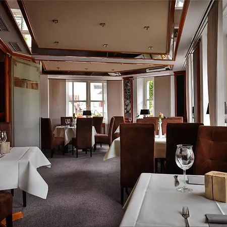 Zur Linde Hotel 3*